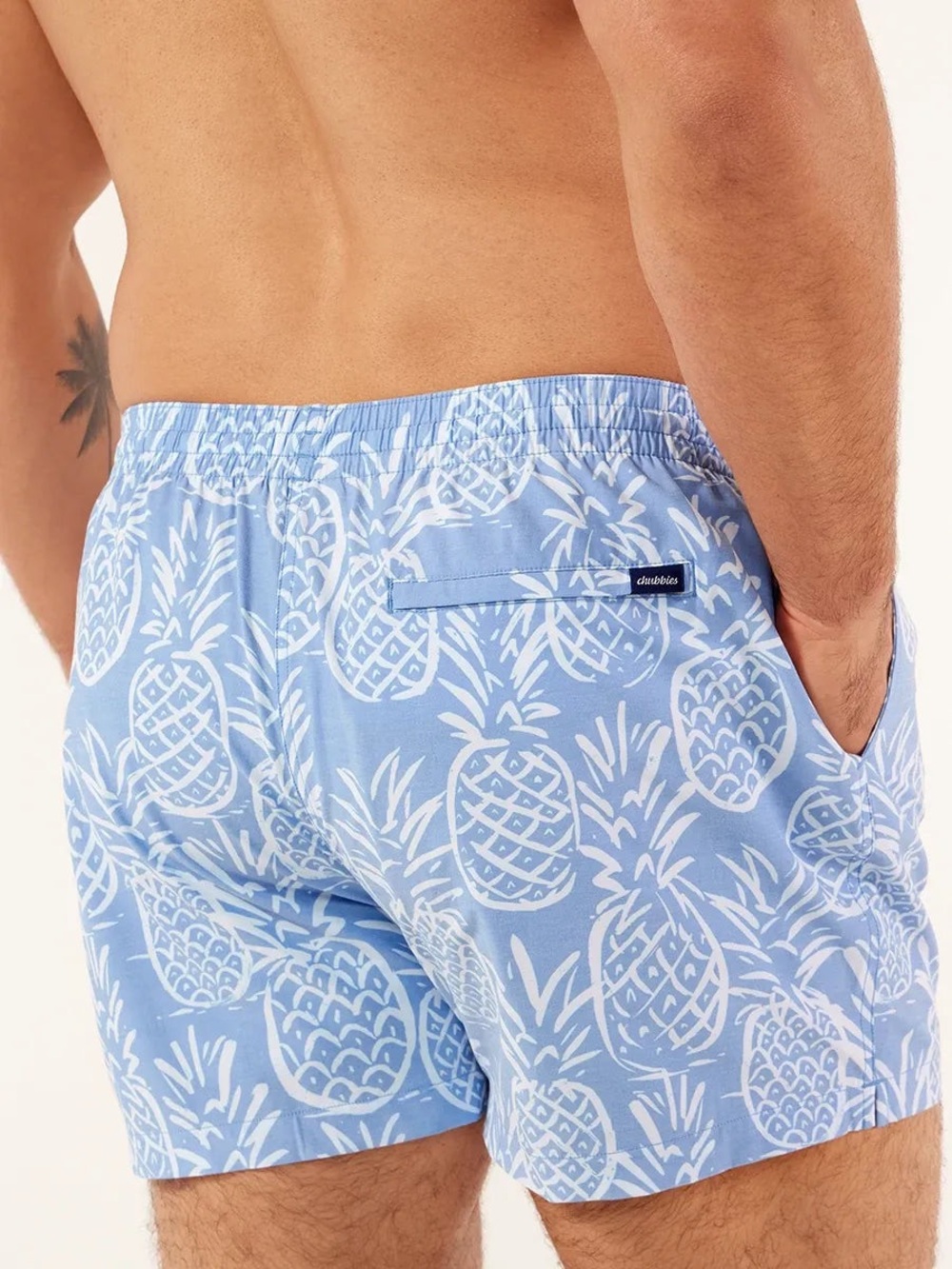Chubbies Mens XL The Thigh Napples 5.5” Classic Swim Trunk Faded Blue Pineapple